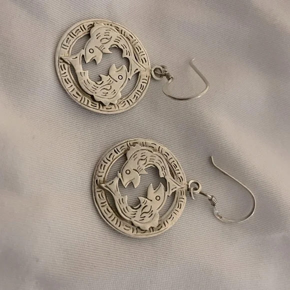 Pisces silver earrings - Picture 1 of 2